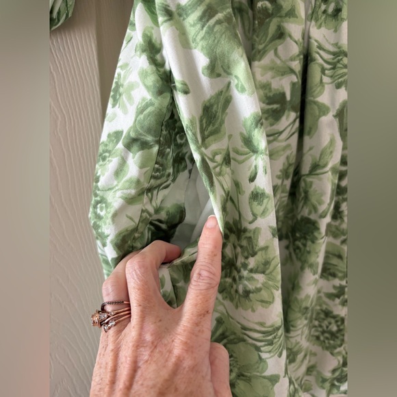 XS Abercrombie & Fitch Ruched Bodice Puff Sleeve Mini Dress - Picture 3 of 4